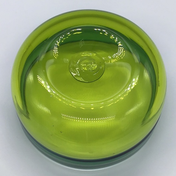 Large Studio Blown Glass Bowl - Picture 3 of 4